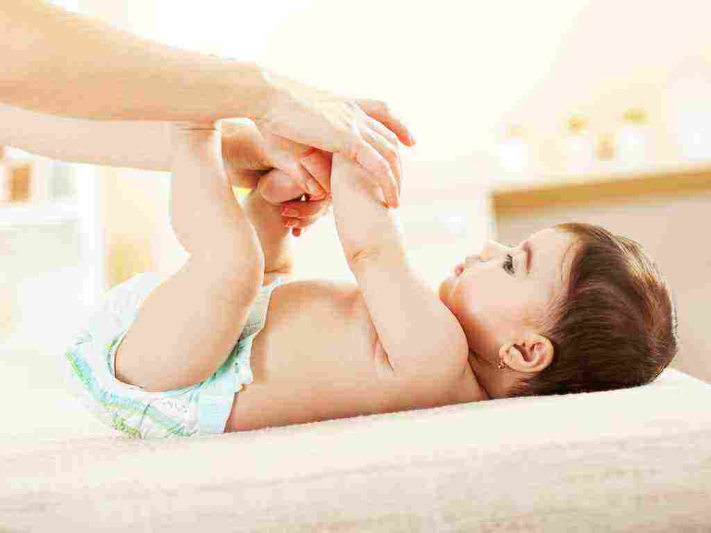 علاج الإسهال عند الرضع 7 أشهر وتزداد أهم أسباب وطرق العلاج المنزلي