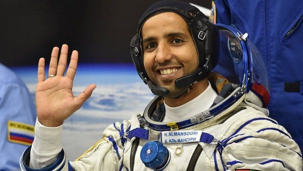 سلطان بن سلمان أول رائد فضاء سعودي يكشف عن خطط المملكة في مجال الفضاء